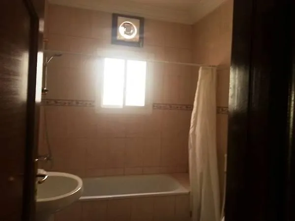 رحال البحر للشقق المخدومة Rahhal Albahr Serviced Apartments Dzsidda Szaúd-Arábia